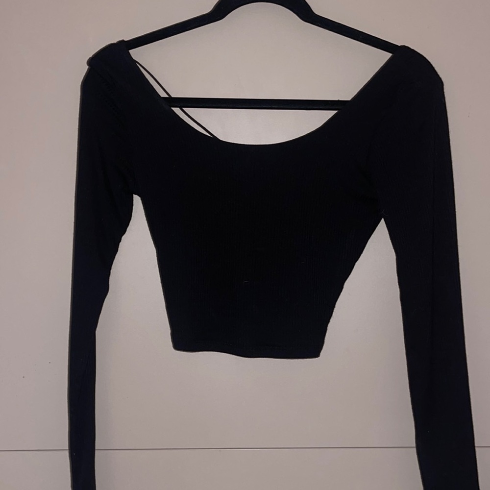 Black ribbed long sleeve open back crop top